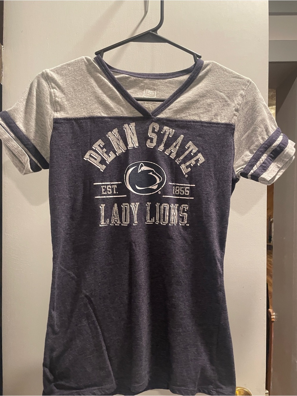 Pro Edge Gray Tee with Navy Trim V-Neck Penn State size S